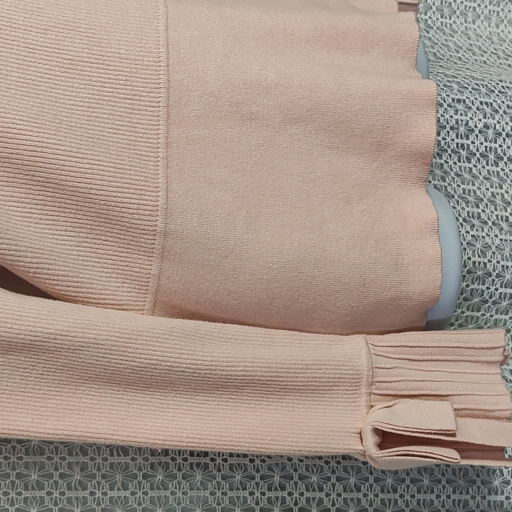 Chic Off-Shoulder Blush Sweater - Picture 4 of 12